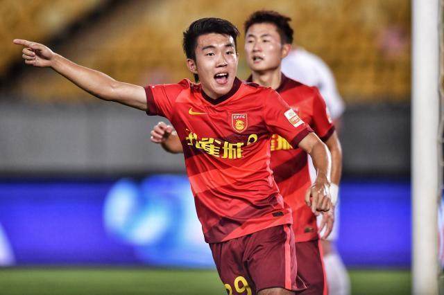 1626762172272096198.jpg 德州扑克官网-中超复赛97后新势力井喷 三人斩首球西南草根爆发