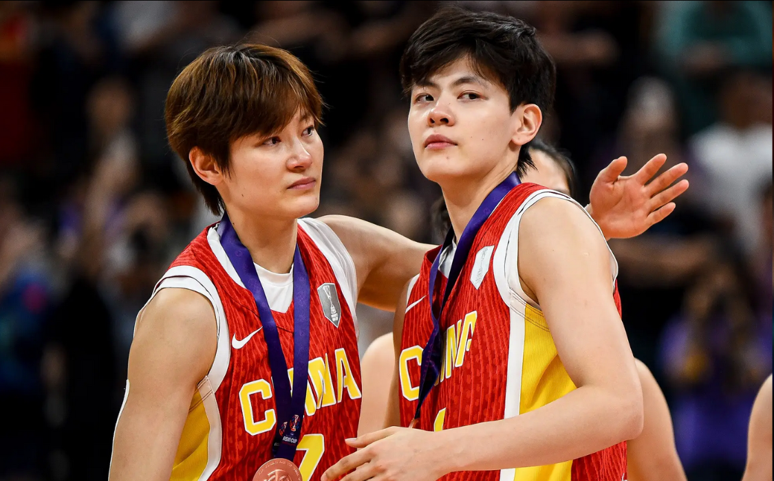 德州扑克官网-“叛逃”至NBL1联赛?女篮队长声援姐姐,或是对宫鲁鸣的无声抗争